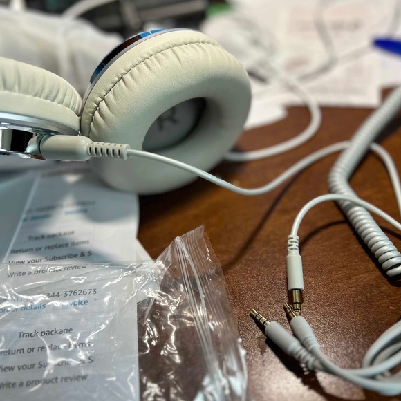 HEADPHONES, ONE ODIO PRO-10 OVER EAR WIRED HEADPHONES, 50MM NEODYMIUM DRIVERS, - Picture 1 of 10